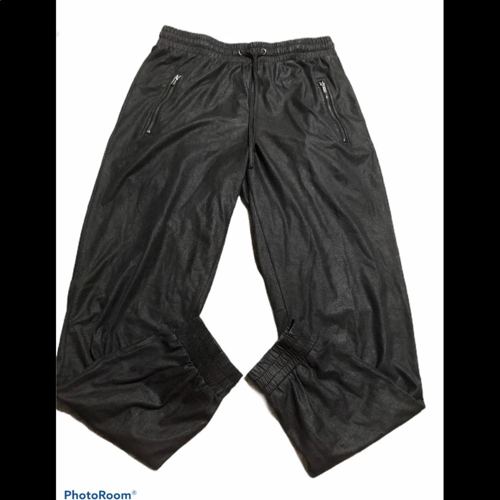 Jessica Simpsons joggers